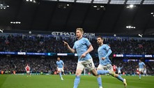 De Bruyne dá show, Manchester City vence Arsenal e se aproxima da liderança do Inglês