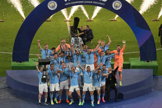 Manchester City (Inglaterra) - Campeão da UEFA Champions League (Europa).