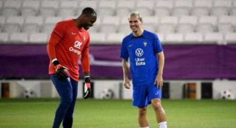 Mandanda e Griezmann França