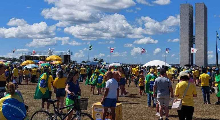 Acesso ao Congresso Nacional e ao STF foi fechado por policiais