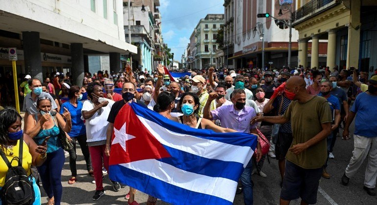 Cuba tem a maior manifestação popular desde a Revolução de 1959