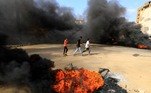 Na capital do país, Cartum, houve registro debloqueio de rodovias, além de incêndios de barricadas de pneus