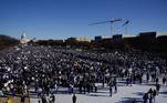 Protestos e manifestações públicas — tanto pró-Palestina como pró-Israel — têm repercutido em todo o mundo desde que homens armados do grupo militante palestino Hamas invadiram o sul de Israel, em 7 de outubro, matando 1.200 pessoas, segundo dados israelenses, e fazendo cerca de 240 reféns
