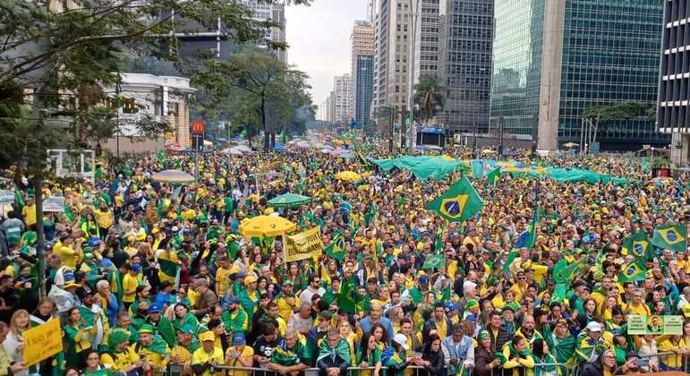 Em São Paulo, manifestantes participam de celebração dos 200 anos da Independência do Brasil