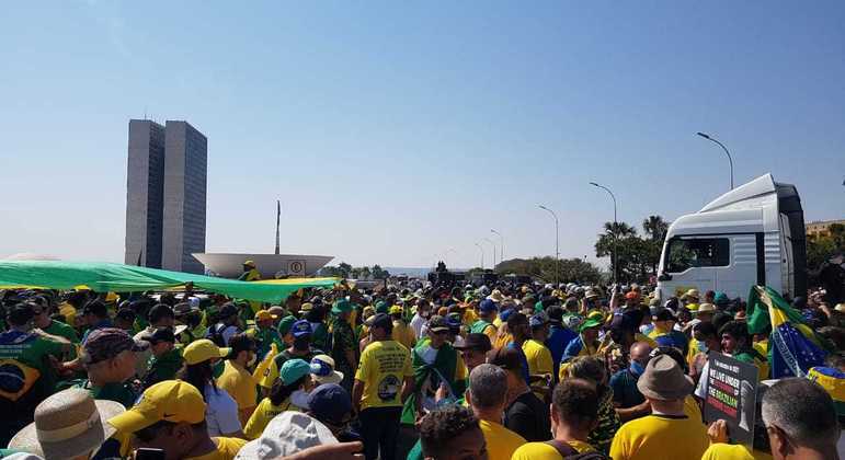 Panel legislativo pide acusar a Bolsonaro de golpe por asonada en Brasilia