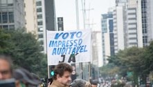 Manifestantes a favor do voto impresso ocupam a av. Paulista