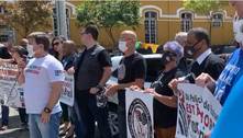 Policiais de SP protestam por aumento de salários nesta sexta