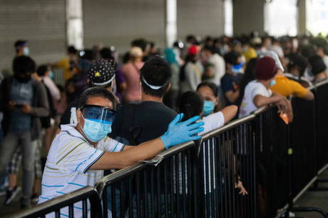 Manila vai passar seis meses e meio isolada
