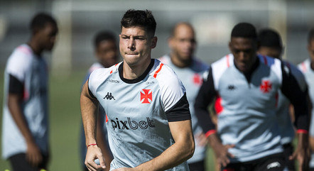 Manuel Capasso, zagueiro do Vasco