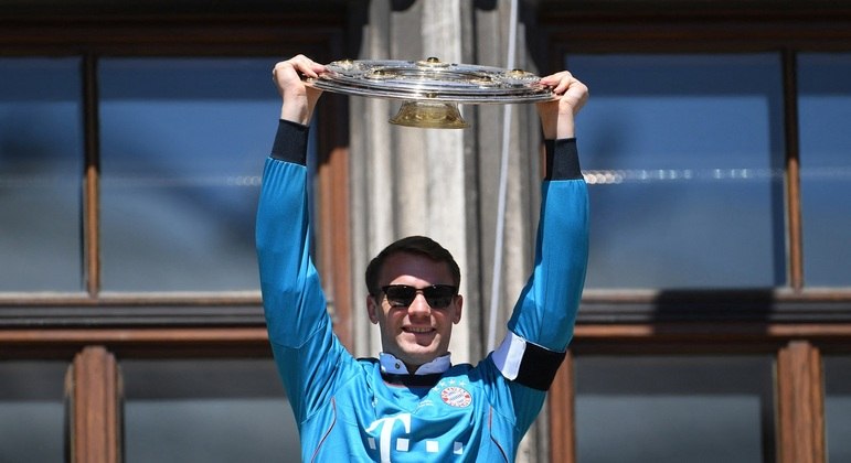 Bayern München nutzt Ziegen, um die Erneuerung von Neuer-Prisma anzukündigen