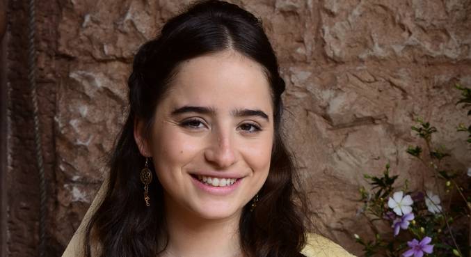 Manuela Llerena diz que interpretar Deborah em Jesus é um grande desafio