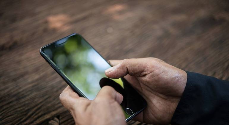 Avoir un téléphone portable juste pour l’application bancaire et plus : des experts donnent des conseils pour augmenter la sécurité numérique – Actualités