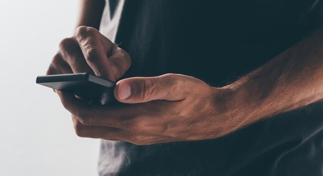 Algumas vezes, n&atilde;o &eacute; poss&iacute;vel desinstalar um app, mas sim desabilit&aacute;-lo 