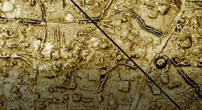 Mapa a laser feito do terrano da pirâmide