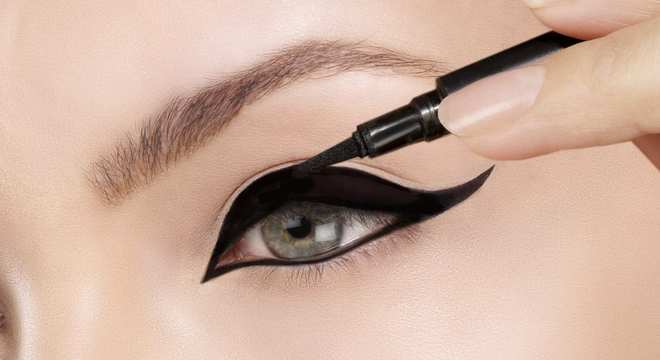 Maquiagem com delineador- Opções para se usar durante o dia ou à noite