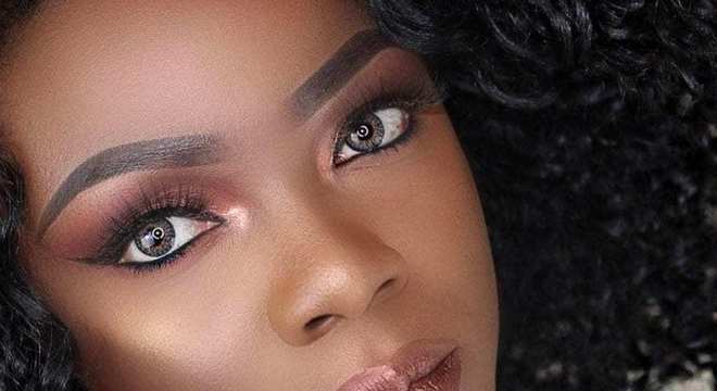 Maquiagem de Natal - confira cores e tendências para essa data!