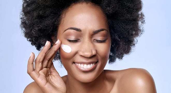 Maquiagens para pele negra- Dicas, truques, passo a passo + inspirações