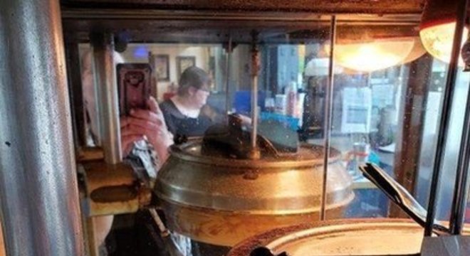 Máquina de pipoca de 1948 produziu pipoca para delivery enquanto o cinema esteve fechado