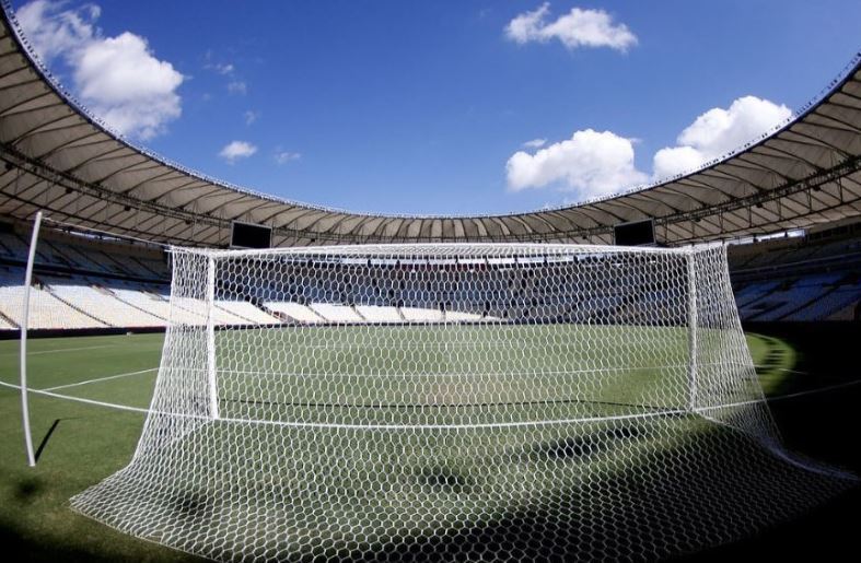 Em jogo acirrado, Flamengo e Vasco ficam no zero no Maracanã