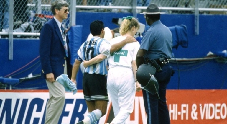A última imagem de Maradona com a camisa da Argentina