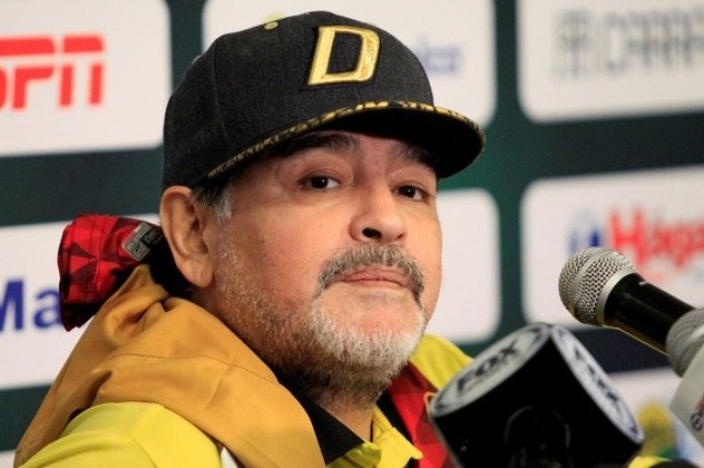 FOTO DO ARQUIVO: Treinador de Dorados Diego Maradona no Estádio Benito Juarez, Ciudad Juarez, México - 24 de novembro de 2018. REUTERS / Jose Luis Gonzalez / Arquivo de Fotos
