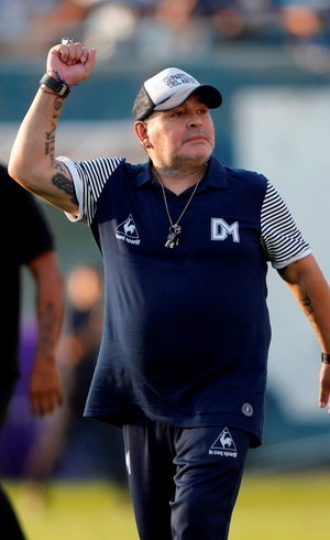 Maradona está se dedicando aos exercícios na quarentena