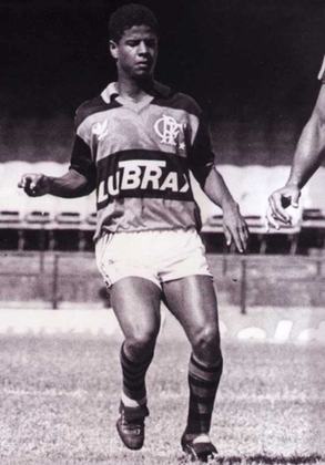 Marcelinho Carioca: Assim como Djalminha, fez parte do time do Flamengo campeão da Copinha em 1990, aos 18 para 19 anos.