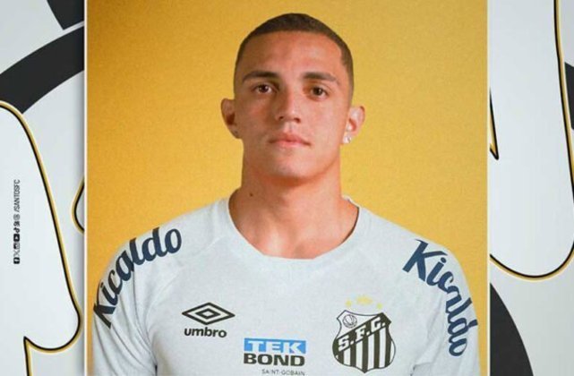 MARCELINHO - Substituiu Guilherme aos 35 do segundo tempo. Também não teve tempo para mostrar muita coisa. NOTA 5,0 - Foto:  Divulgação/Santos FC