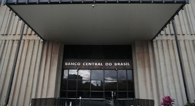 Servidores do BC podem encerrar greve em assembleia nesta terça-feira