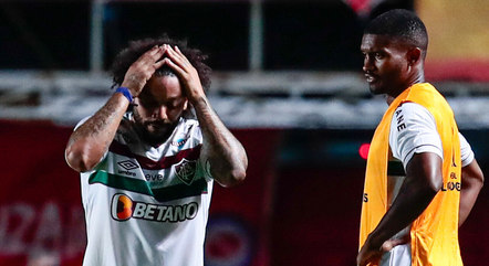 Marcelo chora após expulsão contra o Argentinos Juniors

