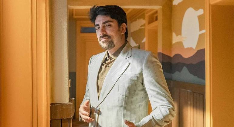 Marcelo Adnet: olha só a pessoa em "Masr do Sertão"