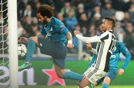 CR7 marca golaço de bicicleta. Juventus 0 x 3 Real Madrid