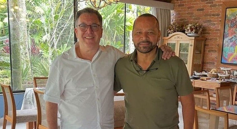 Marcelo Teixeira e Neymar pai. Amizade de anos pode virar investimento. Ou até SAF