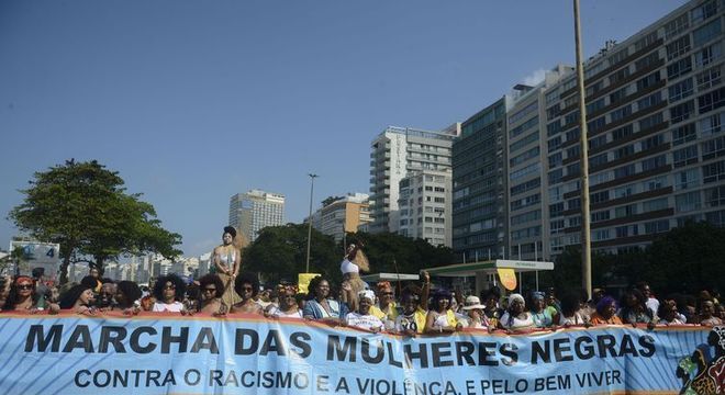 Manifestantes pediam fim do racismo e solução para assassinato de Marielle