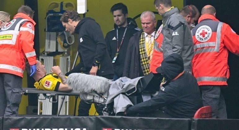 Alemão Marco Reus revive drama com lesão às vésperas da Copa
