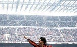 Marco van Basten ainda tentou voltar a jogar por dois anos, mas acabou desistindo, em 1995. Seu jogo de despedida, em um amistoso contra a Juventus, contou com mais de 85 mil torcedores que o aplaudiram de pé no San Siro