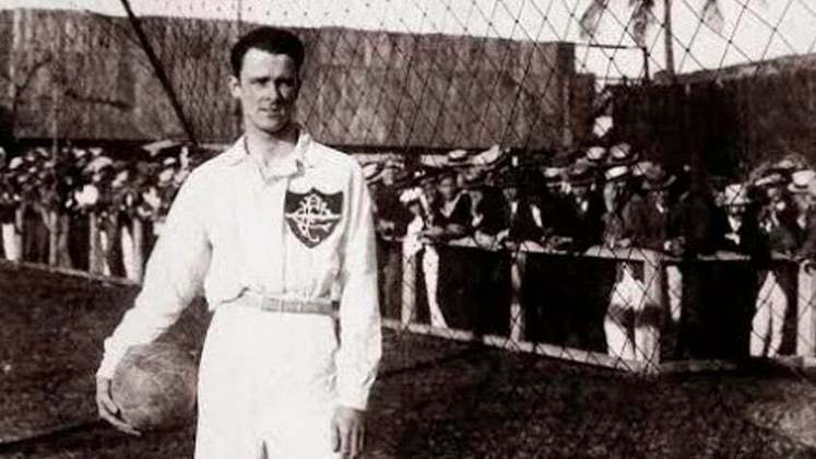 Marcos Carneiro de Mendonça - Foi presidente do Fluminense entre 1941 e 1943. Conquistou, como dirigente, o bicampeonato carioca em 1941, no famoso Fla-Flu da Lagoa.