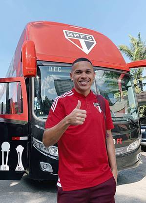 Marcos Guilherme foi relacionado por Rogério Ceni pela primeira vez