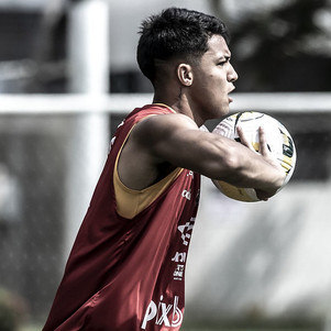Marcos Leonardo fez as pazes com a bola e voltou a marcar gols