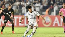 Com dois a mais, Santos empata com Banfield em 1 a 1 e avança 