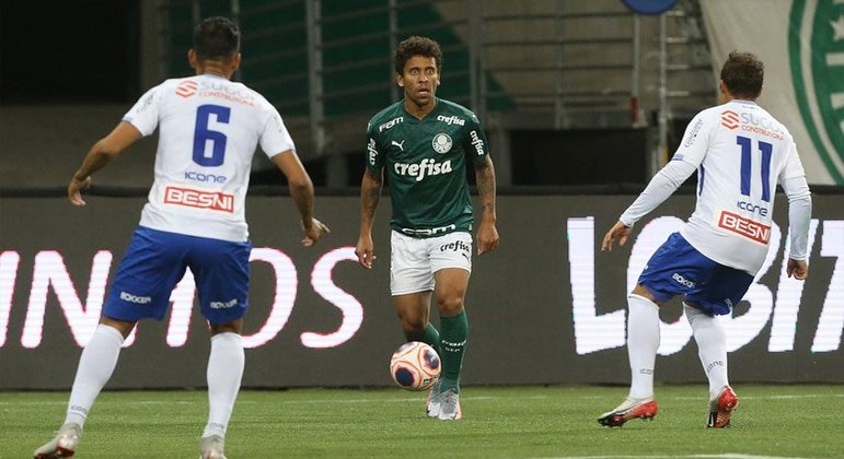 Marcos Rocha (32 anos) - Posição: lateral-direito - contrato até dezembro de 2022 - Valor de mercado: 1,5 milhão de euros (R$ 9,50 milhões)