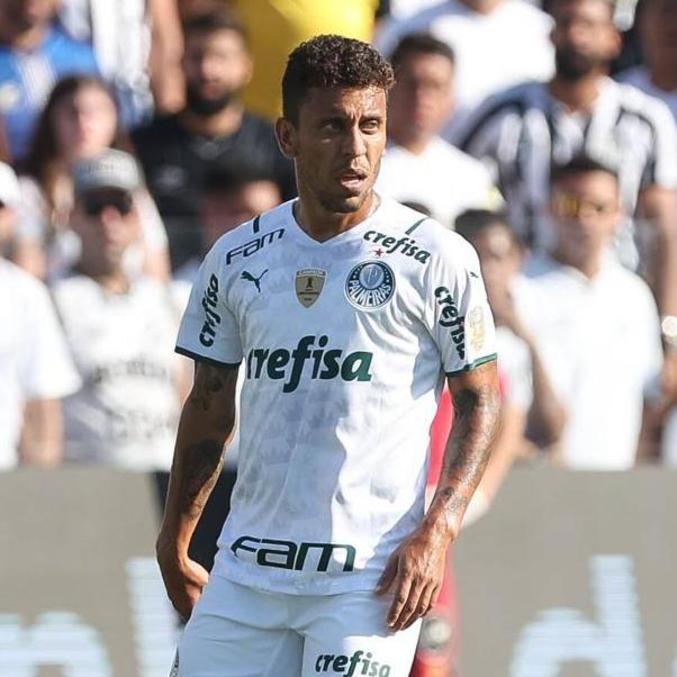 Lateral-direito Marcos Rocha tem contrato até o fim de 2022 com o Palmeiras