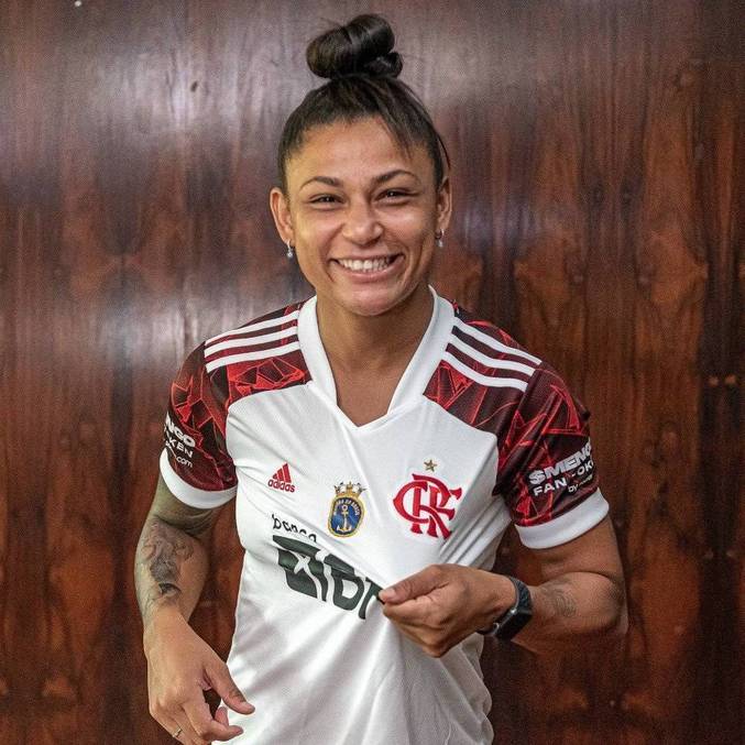 Maria Alves se apresentou ao Flamengo para temporada 2022