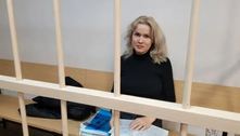 Jornalista russa é presa por relatar ataque contra teatro em Mariupol
