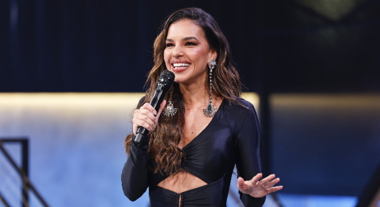 Mariana Rios comandou o reality show nas noites da Record TV