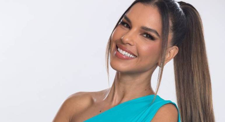 Mariana Rios, apresentadora do "Ilha Record"