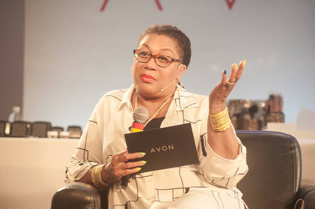 Marietta Carter-Narcisse deu uma masterclass sobre maquiagem 