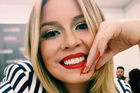 A cantora estava em 'panfletando' no Centro da cidade