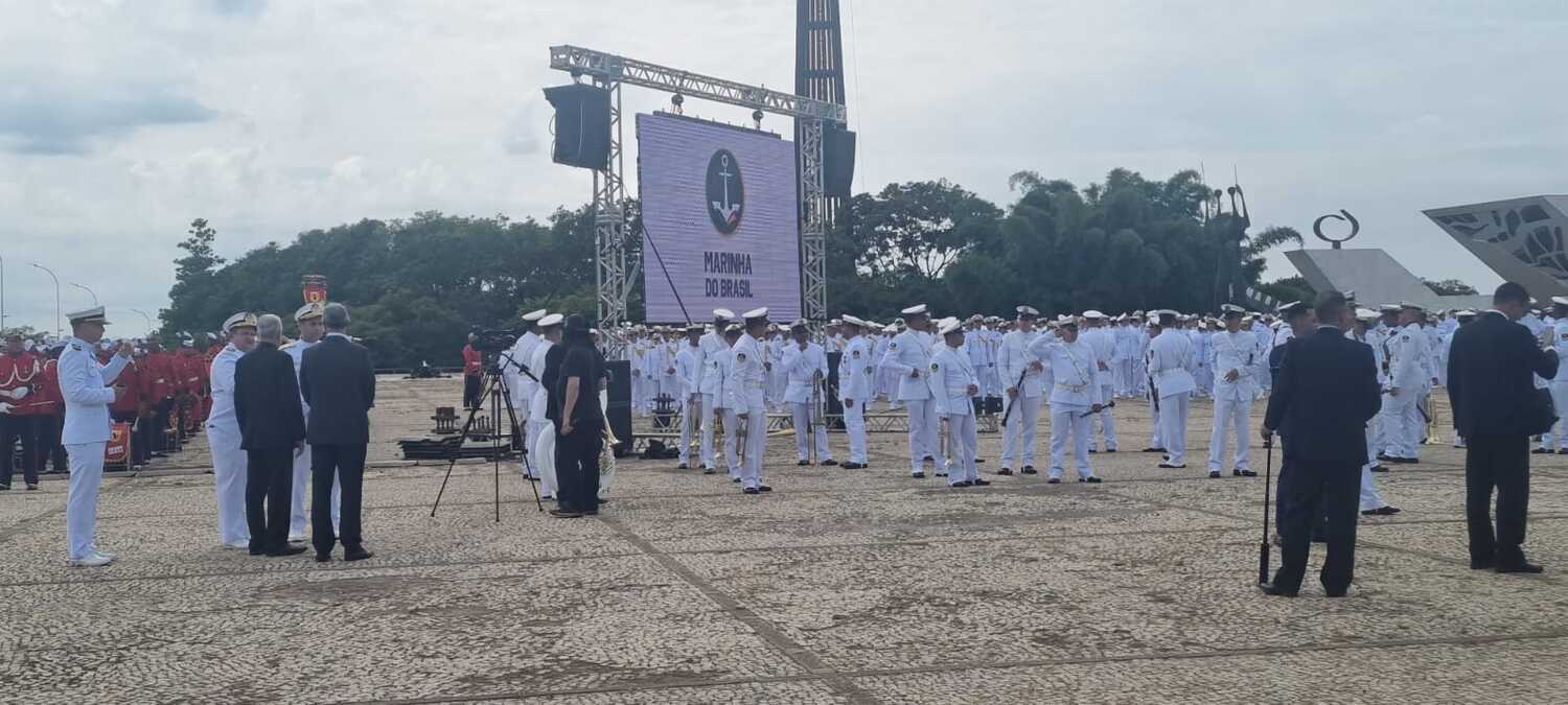 Marinha Realiza Cerimônia De Troca Da Bandeira Em Brasília Neste ...