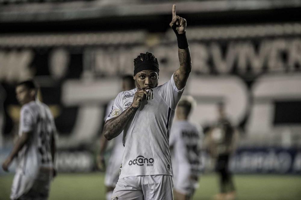 A primeira, e fundamental missão de Carille, será recuperar Marinho. Sonho é Libertadores